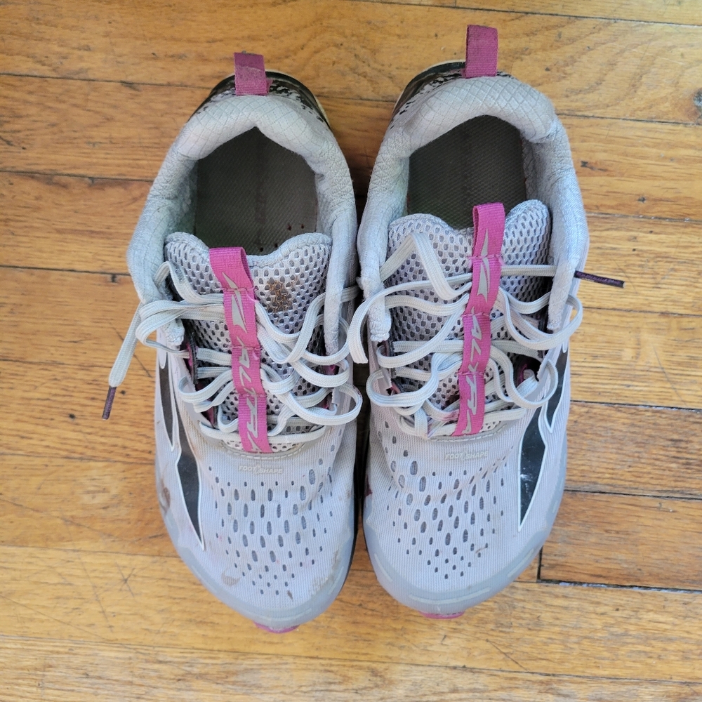 Altra Torin 4 Gray Pink Running Shoes